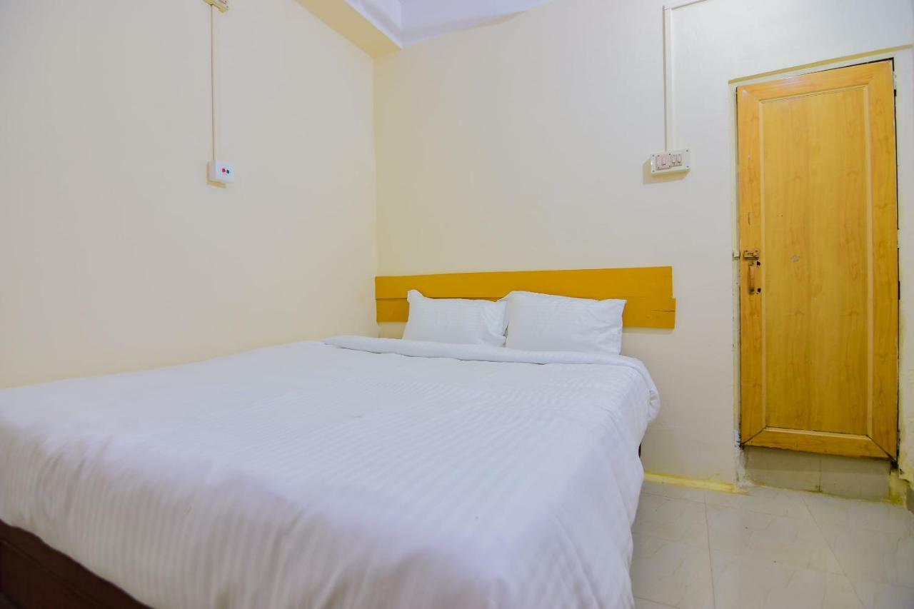 Spot On 30735 Dreamland Guest House Dispur Ngoại thất bức ảnh
